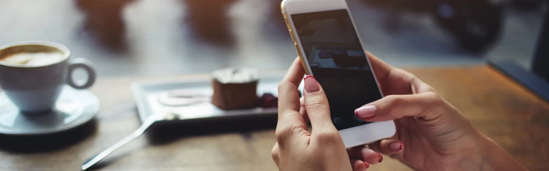 2170-contact_header.webp 2170-contact_header.webp